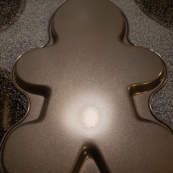 2 new Christmas muffin/cookie pans.  Excellent condition. Never used. - Picture 8 of 8